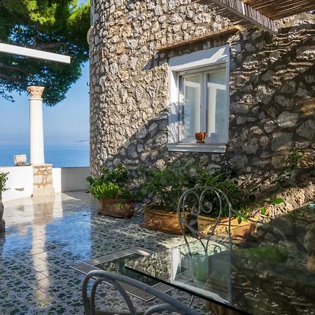 Livia Κάπρι